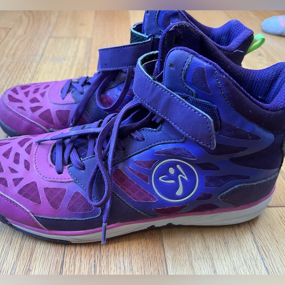 Zumba High Tops Purple Size 9 - Picture 3 of 8